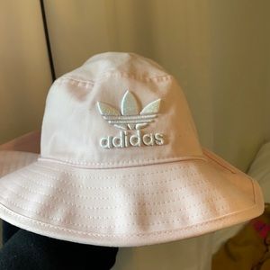 adidas bucket hat